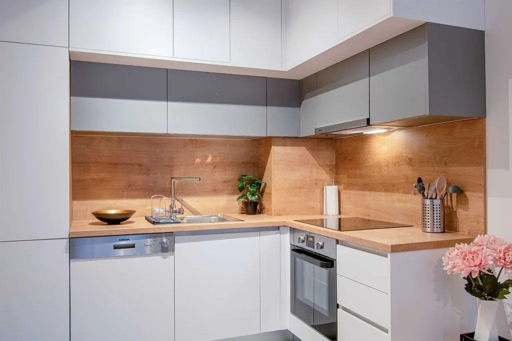 Zagreb Apartment with Loggia & Parking