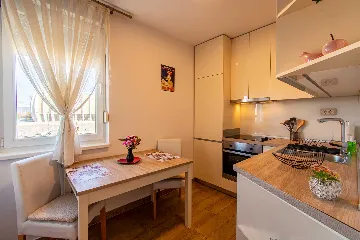 One-Bedroom Apartment with Loggia in Zagreb