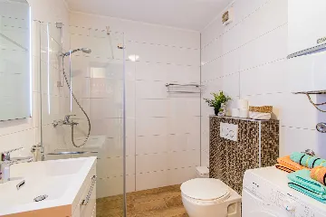 One-Bedroom Apartment with Loggia in Zagreb