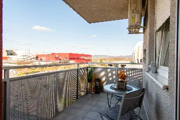 One-Bedroom Apartment with Loggia in Zagreb