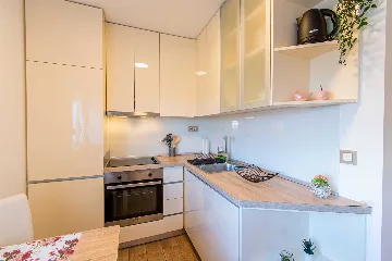 One-Bedroom Apartment with Loggia in Zagreb