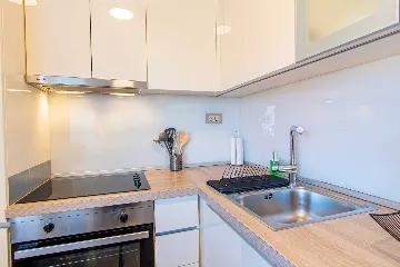 One-Bedroom Apartment with Loggia in Zagreb