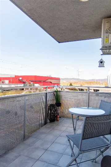 One-Bedroom Apartment with Loggia in Zagreb