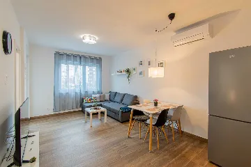 Zagreb Apartment with Separate Bedroom for 4