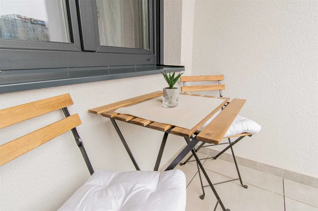 Zagreb Apartment with Separate Bedroom for 4