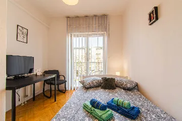 3-Bedroom Apartment in Zagreb with Balconies