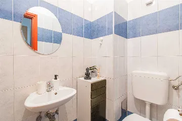 3-Bedroom Apartment in Zagreb with Balconies