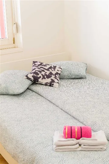 3-Bedroom Apartment in Zagreb with Balconies