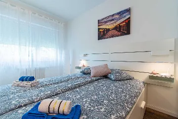 Zagreb Apartment with Separate Bedroom & Loggia