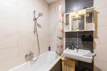 Zagreb Apartment for up to 4 Guests with Loggia