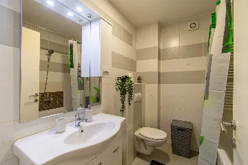 1-Bedroom Apartment in Zagreb for Up to 4