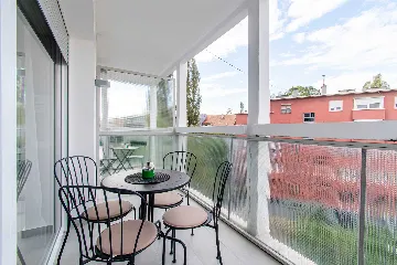 Zagreb Apartment with Two Separate Bedrooms