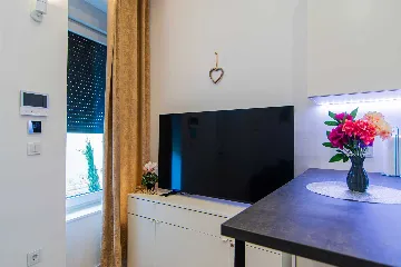 Zagreb City Center Apartment for Up to 4 Guests