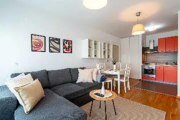 Zagreb Apartment with Separate Bedroom & Loggia