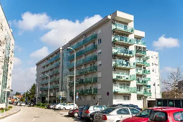 Zagreb Apartment with Separate Bedroom & Loggia