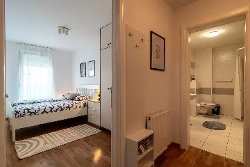 Zagreb Apartment with Separate Bedroom & Loggia