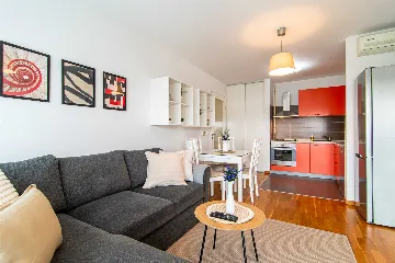 Zagreb Apartment with Separate Bedroom & Loggia