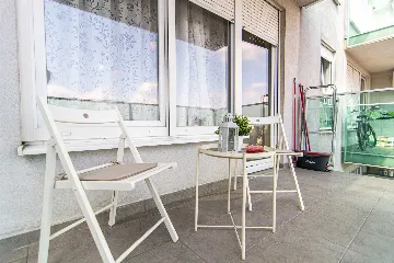 Zagreb Apartment with Separate Bedroom & Loggia