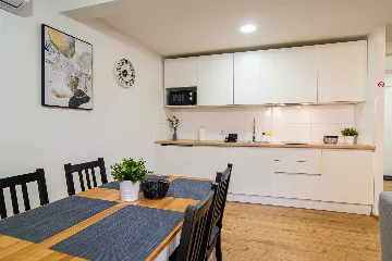 Zagreb City-Center Apartment for up to 4 Guests