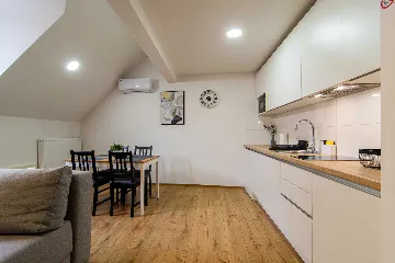 Zagreb City-Center Apartment for up to 4 Guests