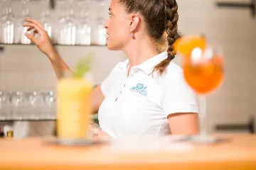 Apartment for 2 Guests in Jelsa