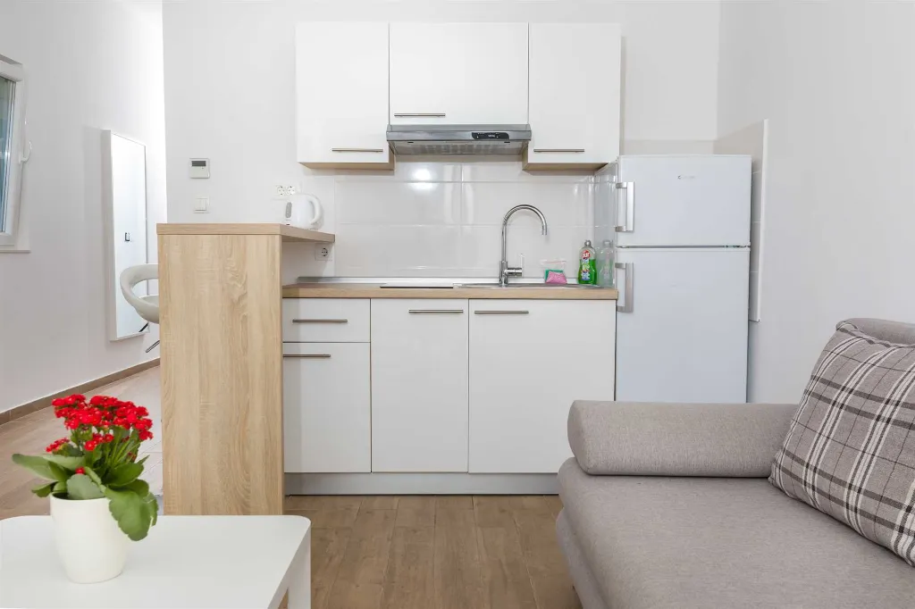 1-Bedroom Apartment in Jelsa for 2 Guests