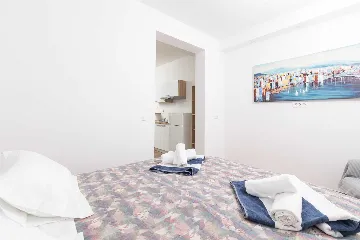 1-Bedroom Apartment in Jelsa for 2 Guests