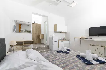 Jelsa 1-Bedroom Apartment for up to 3 Guests