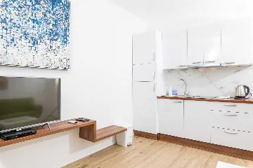 Two-Bedroom Apartment in Jelsa for 4 Guests