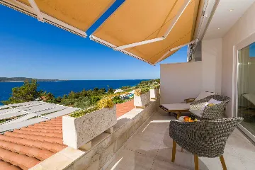 Two-Bedroom Apartment in Jelsa for 4 Guests