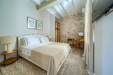 Studio Apartment in Postira for 2 Guests