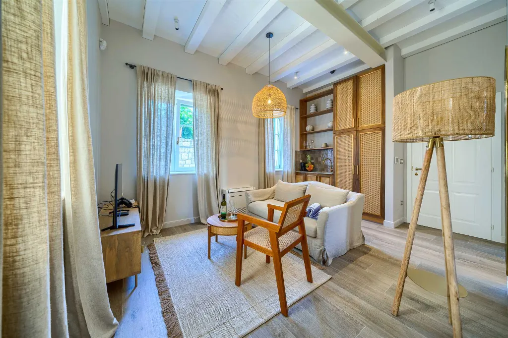 Studio Apartment in Postira for 2 Guests