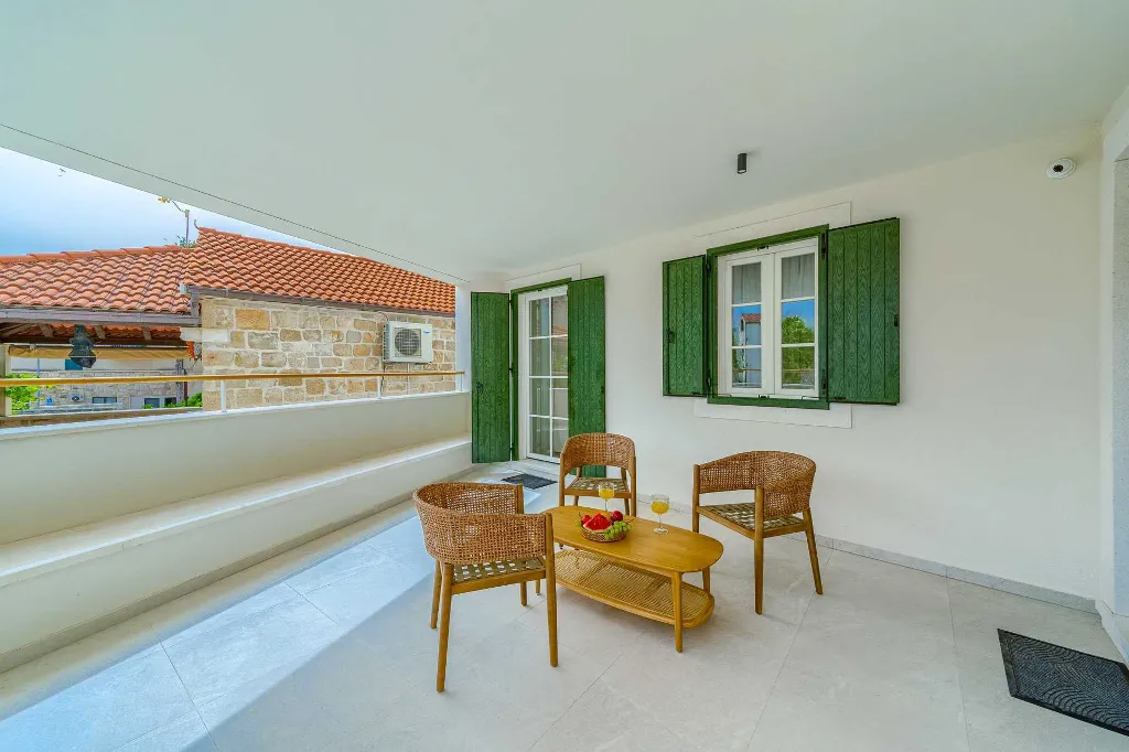 Postira Studio Apartment for 2 Guests