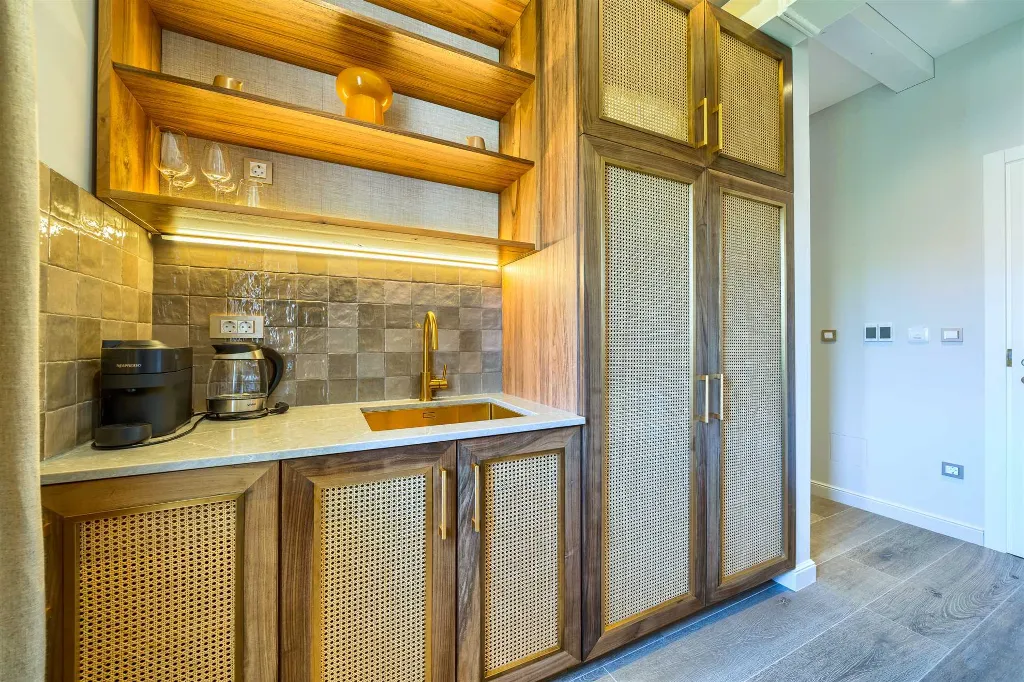 Postira Studio Apartment with Swimming Pool for 2