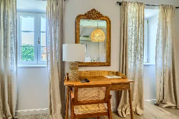 Postira Studio Apartment with Swimming Pool for 2