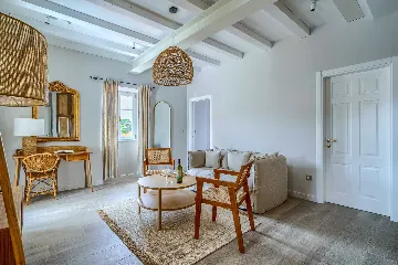 Studio Apartment in Postira for 2 with Pool