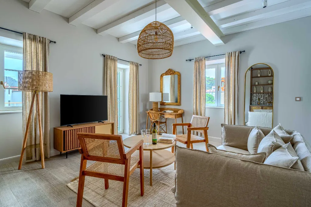 Studio Apartment in Postira for 2 with Pool
