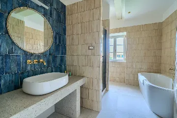 Studio Apartment in Postira for 2 with Pool