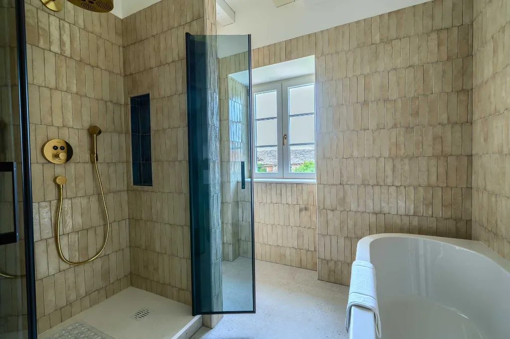 Studio Apartment in Postira for 2 with Pool