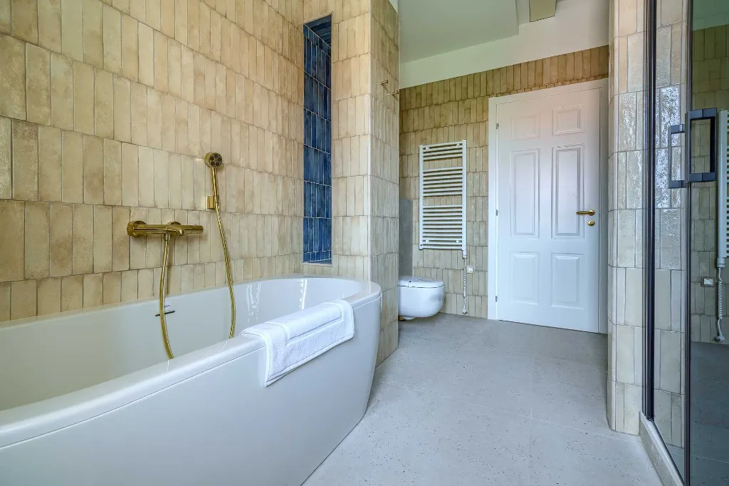 Studio Apartment in Postira for 2 with Pool