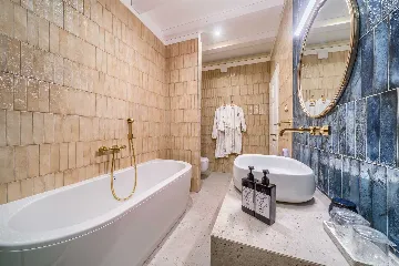 Postira Apartment for 2 with King Bed