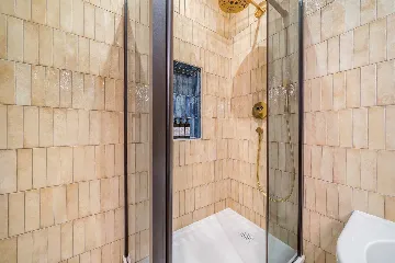 Postira Apartment for 2 with King Bed