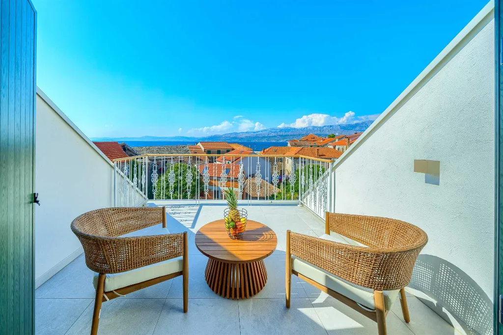Studio Apartment in Postira for 2 Guests
