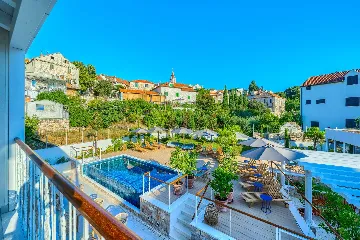 Postira 2-Bedroom Apartment with Private Terrace