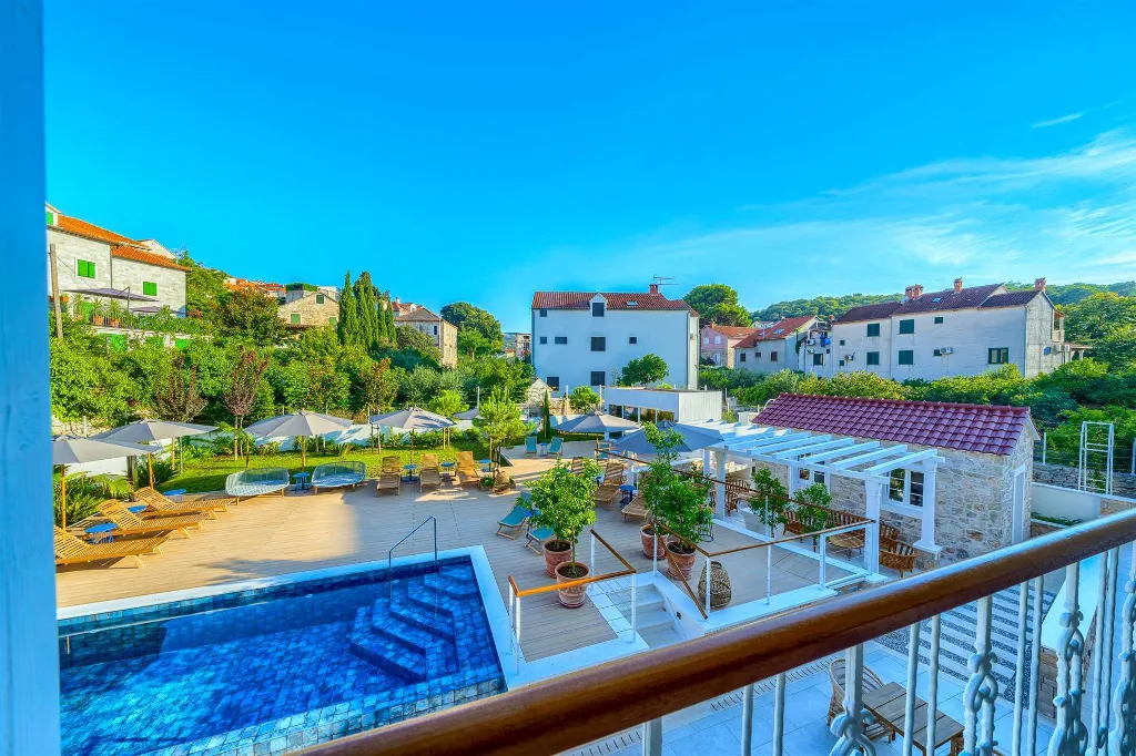 Postira 2-Bedroom Apartment with Private Terrace
