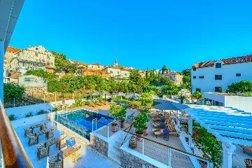 Postira 2-Bedroom Apartment with Private Terrace