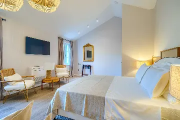 2-Bedroom Apartment in Postira for 4 Guests