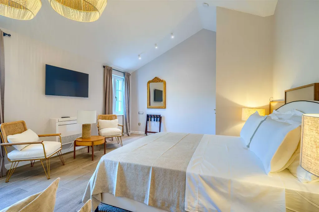 2-Bedroom Apartment in Postira for 4 Guests