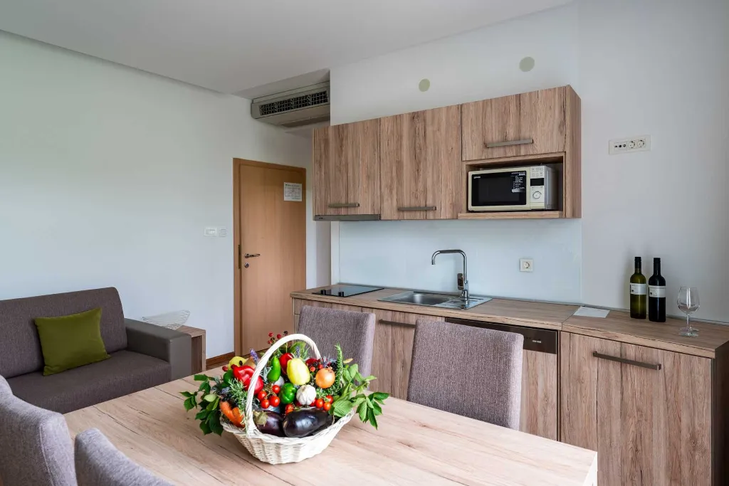 Kapela Apartment for Up to 6 Guests