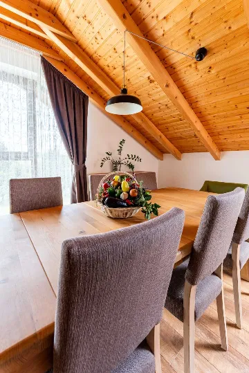 Kapela 1-Bedroom Apartment for Up to 5 Guests